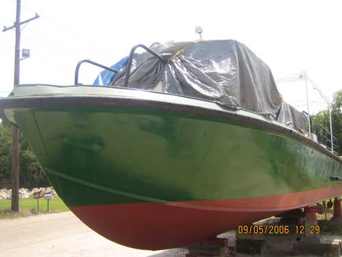 Crewboat with Twin Detroit Diesel Engines